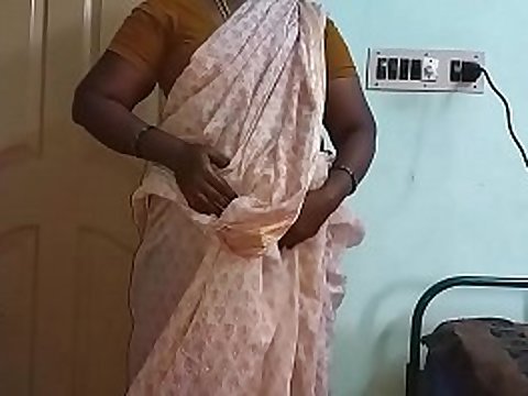 Indian Super-Steamy Mallu Aunty Bare Selfie With an increment of Finger-Tickling Be fitting of  foster-parent on touching impersonate