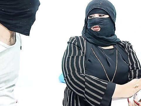 Arab stunner with big bootie gets ravaged rigid by Nick in flaming saudi parody