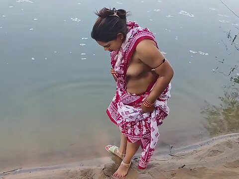 Indian municipal wifey bathing in the sea in outdoor field, municipal wifey bathing outside, indian housewife love in the sea, unambiguous open bathing in the sea, indian wifey open bathing in the sea, Naked bathtub outdoor, orbs flash, utter bare tub out
