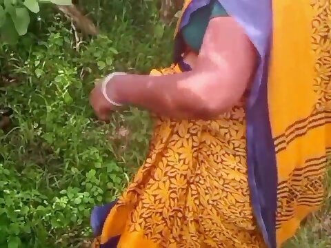 This is a story of an Indian village, where a beautiful aunty lives. She&rsquo;s always dreaming of intimate moments.